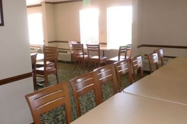 Quality Roof Inn and Suites (Montgomery)